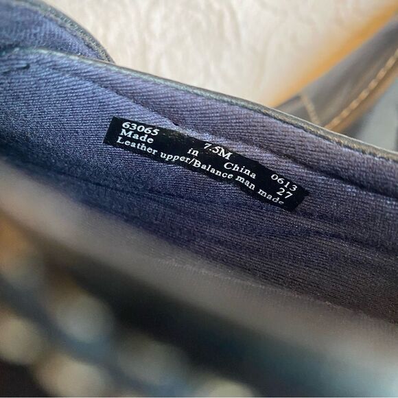 Clark’s bendable leather shoe women’s size 7.5 - Picture 5 of 6